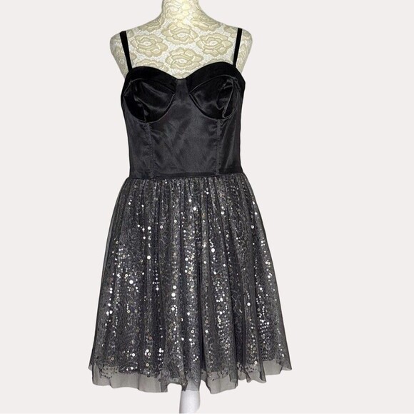 Asos Satin Sequin Netting Bustier Dress Gray Silver UK 12 US 8 bv - Picture 3 of 11